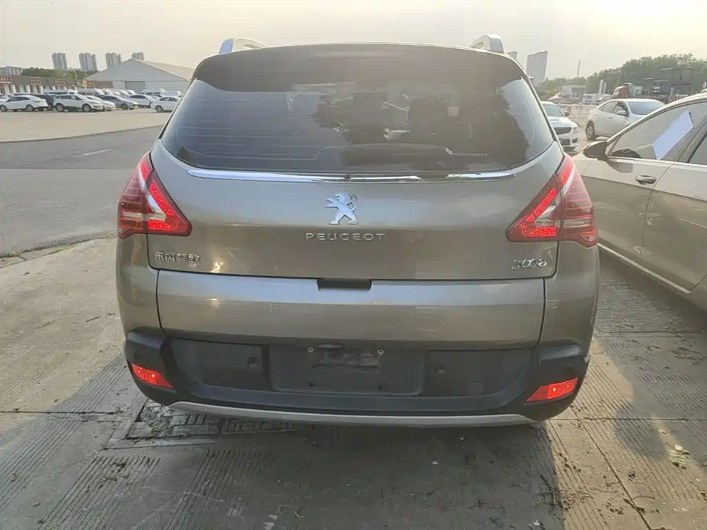 Peugeot 3008 2015 2.0L Automatic Trend Edition фото 6