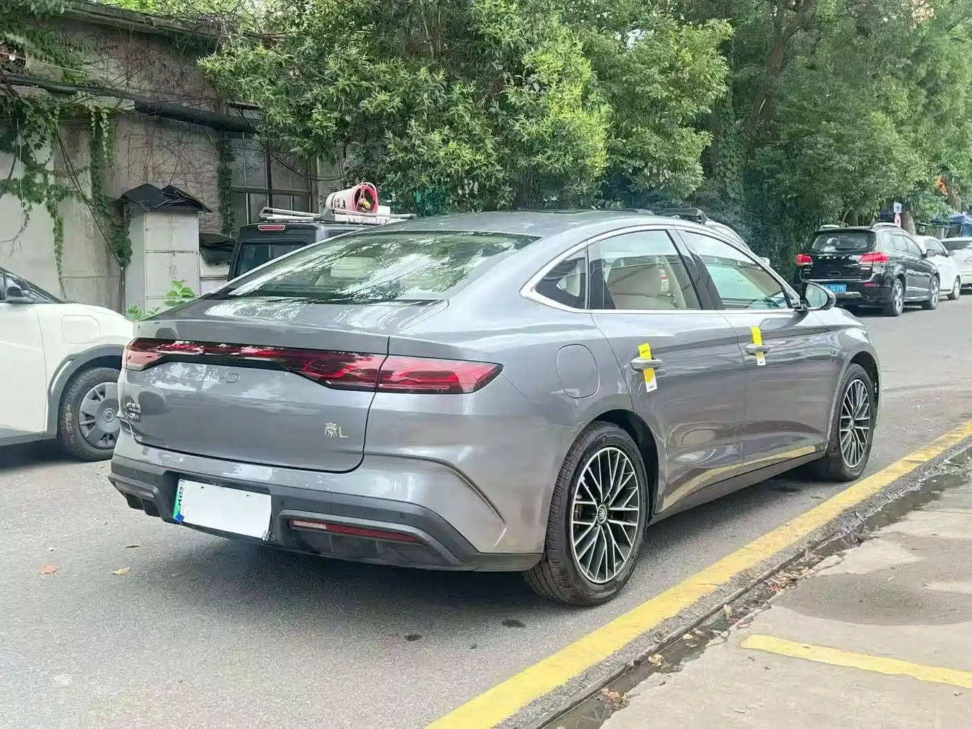 BYD Qin L 2024 DM-i 120KM Superior Edition фото 9