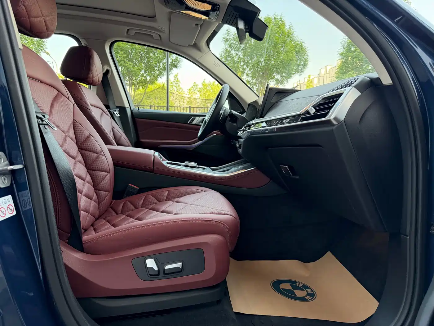 BMW X5 2023 xDrive 30Li M Sport Package фото 29