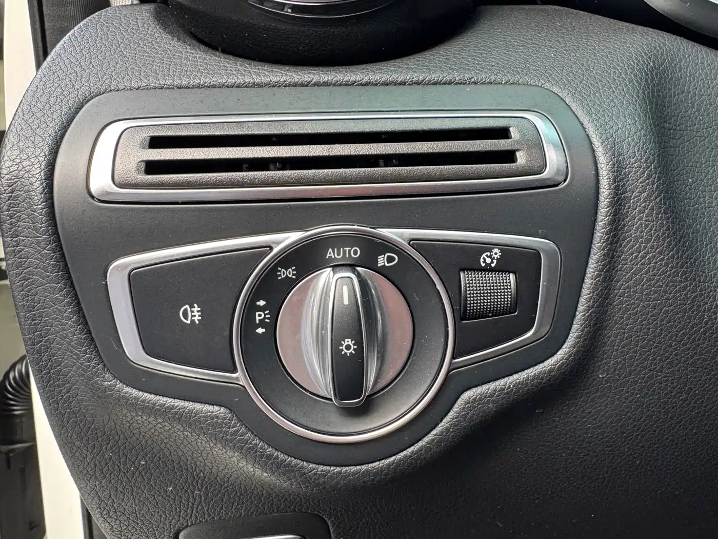 Mercedes-Benz C-Class, миниатюра 16