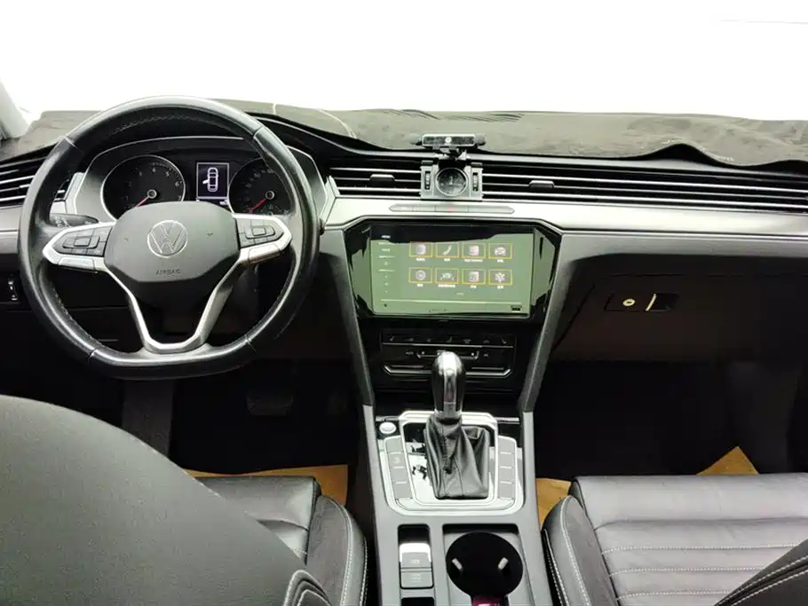 Volkswagen Magotan 2020 330TSI DSG Leading фото 11