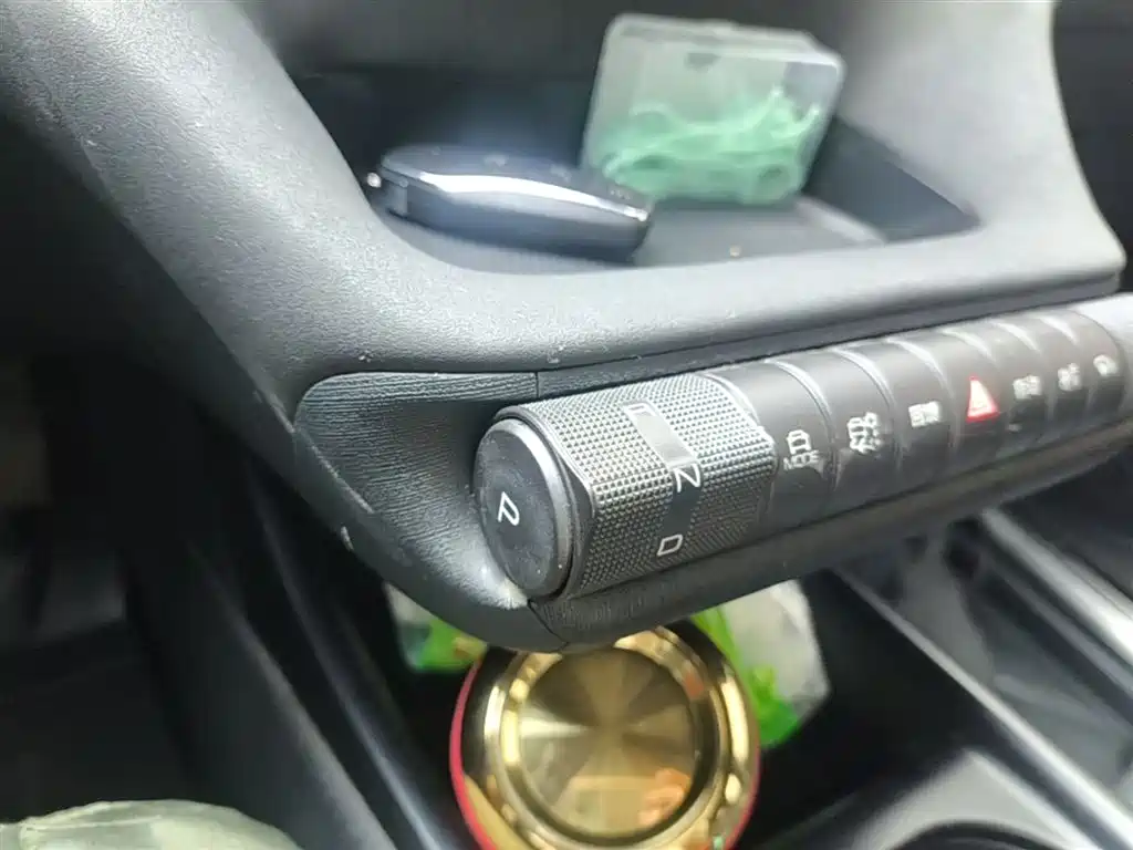 BYD Dolphin 2023 401km Knight Edition фото 14