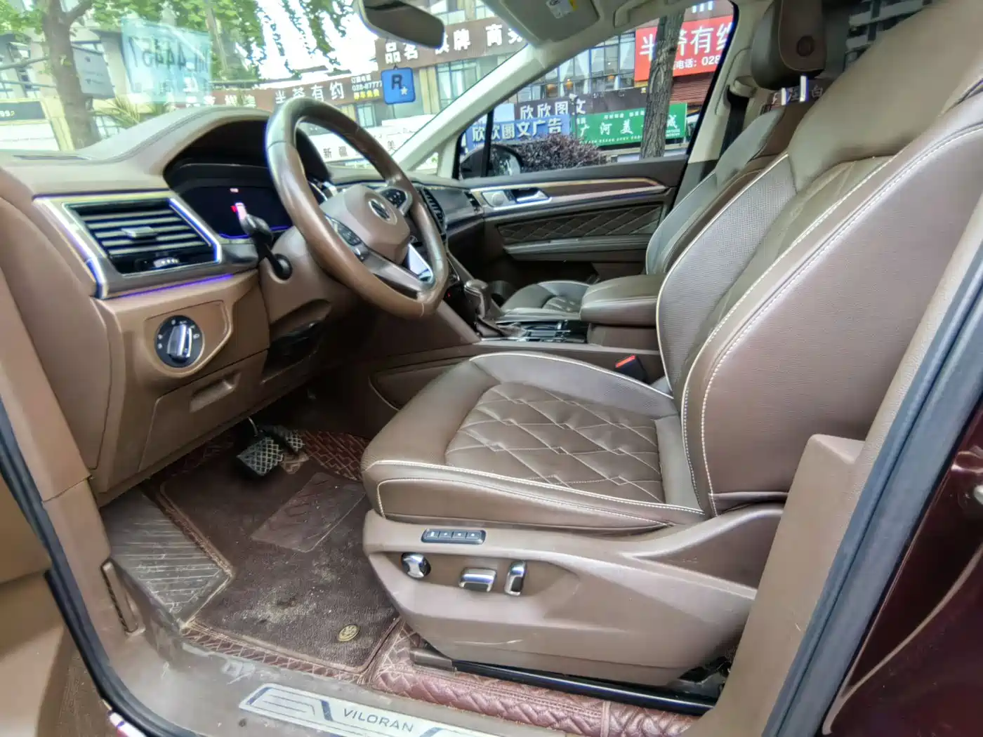 Volkswagen Viloran 2020 380TSI Premium фото 9