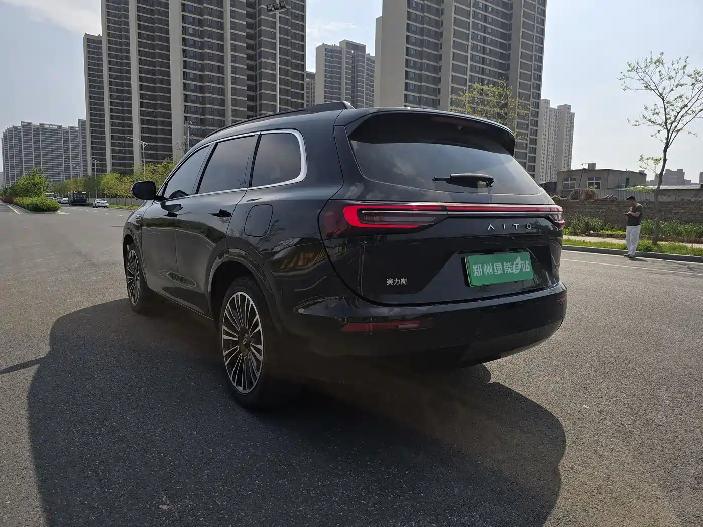 AITO Wenjie AITO M7 2024 1.5T Smart Drive RWD Ultra 6-seater фото 7
