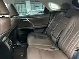Фото 8 - Lexus RX