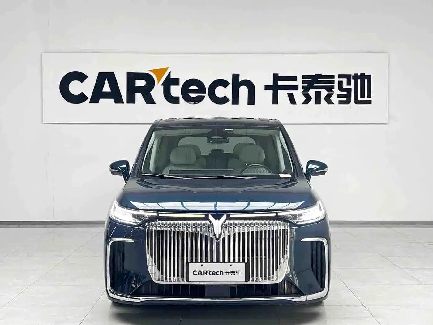 Voyah Auto Voyah Dreamer 2025 PHEV AWD Flagship Kunpeng Edition фото 11