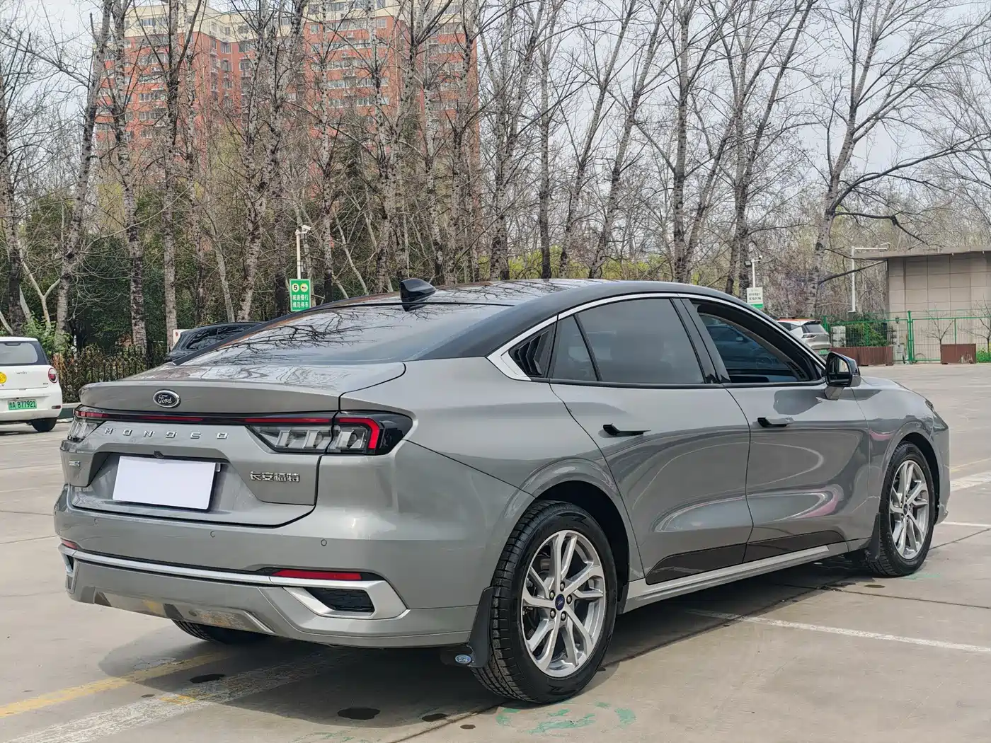 FORD MONDEO