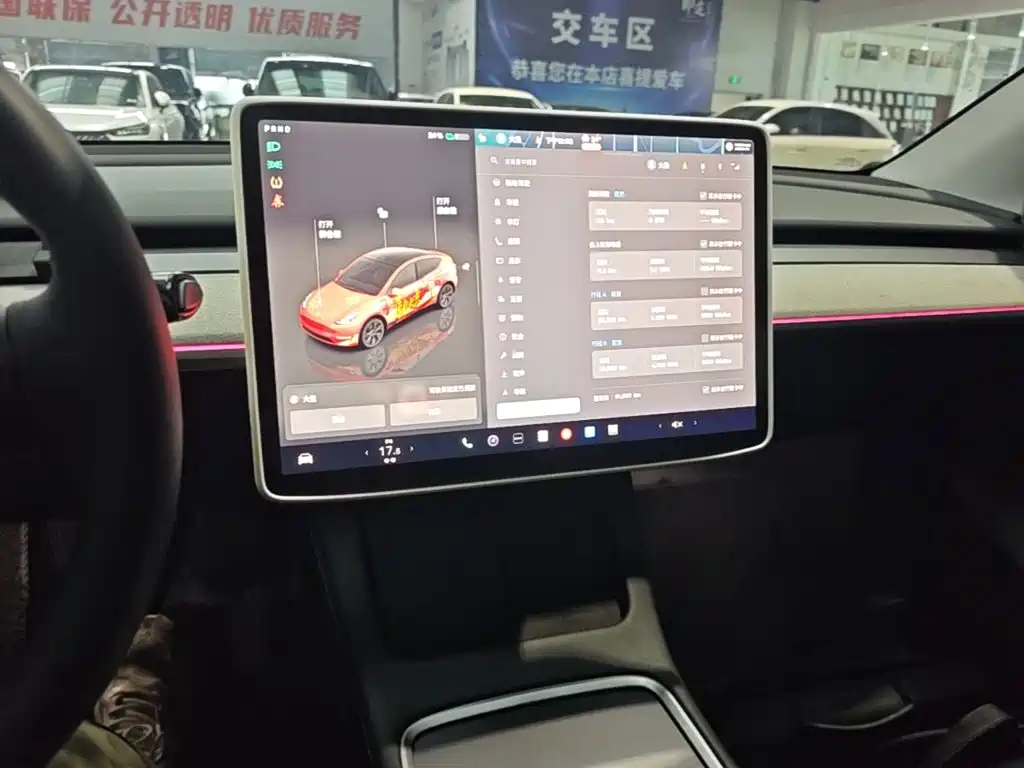 Фото 13 - Tesla Model Y