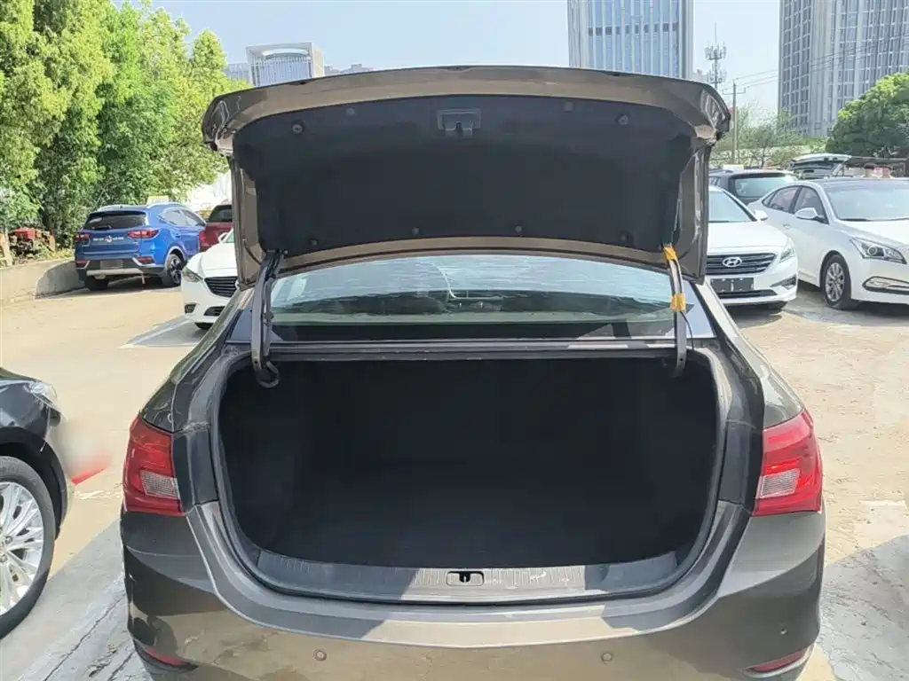 Buick Excelle 2015 18T Dual-Clutch Luxury фото 15