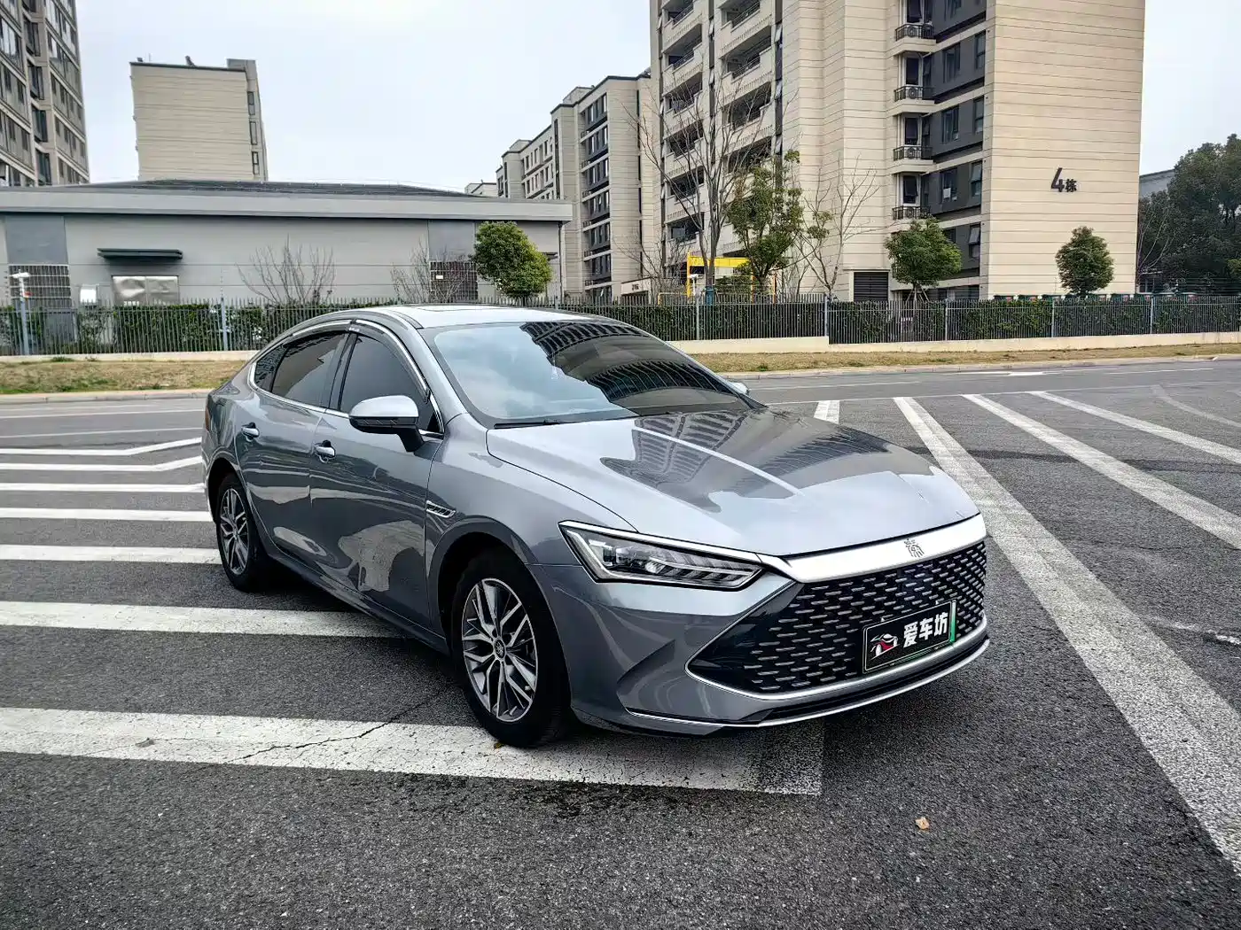BYD Qin PLUS 2021 DM-i 55KM Premium фото 3