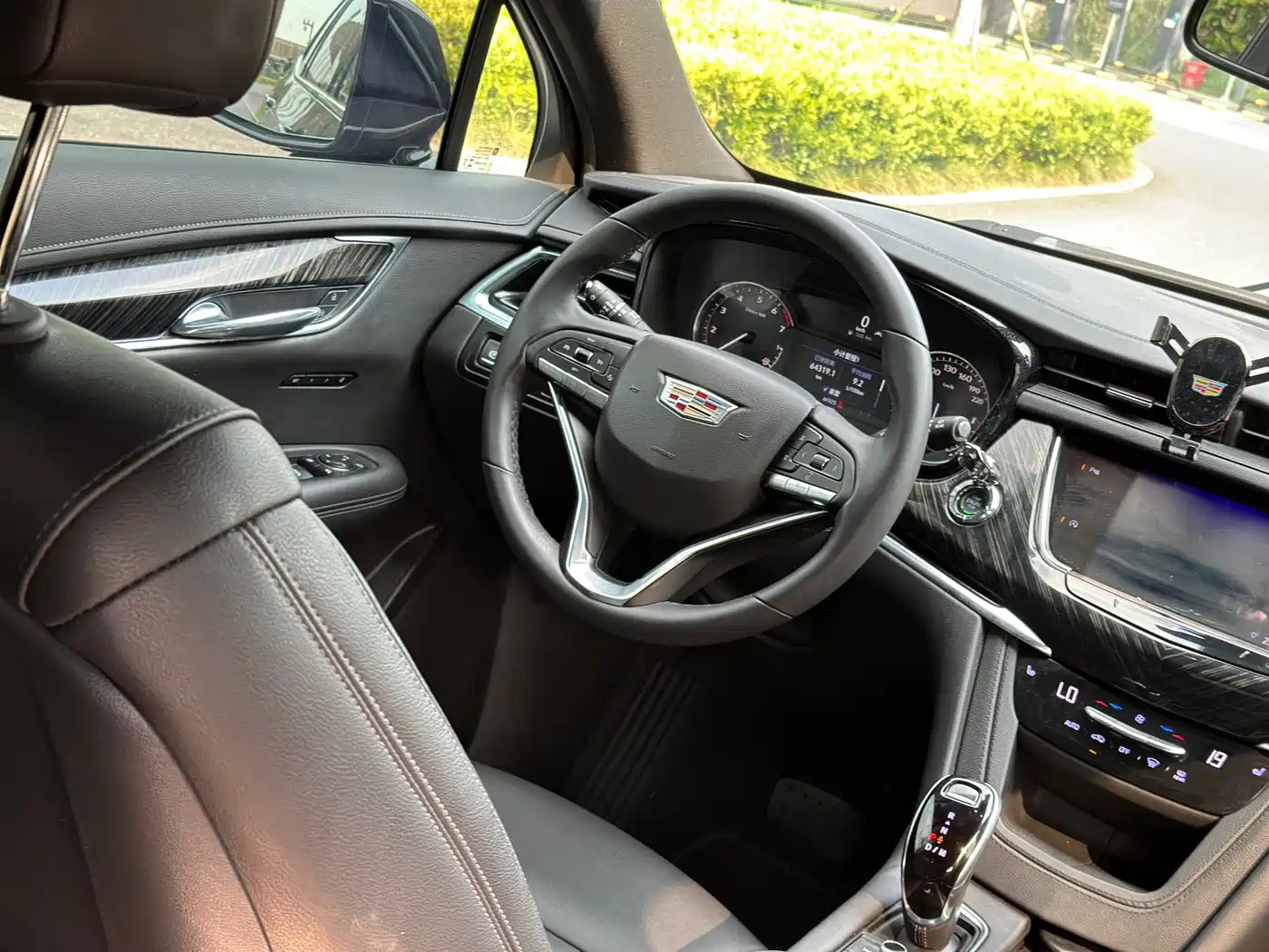 Cadillac XT6 2022 2.0T 6-Seater 2WD Luxury Edition фото 13
