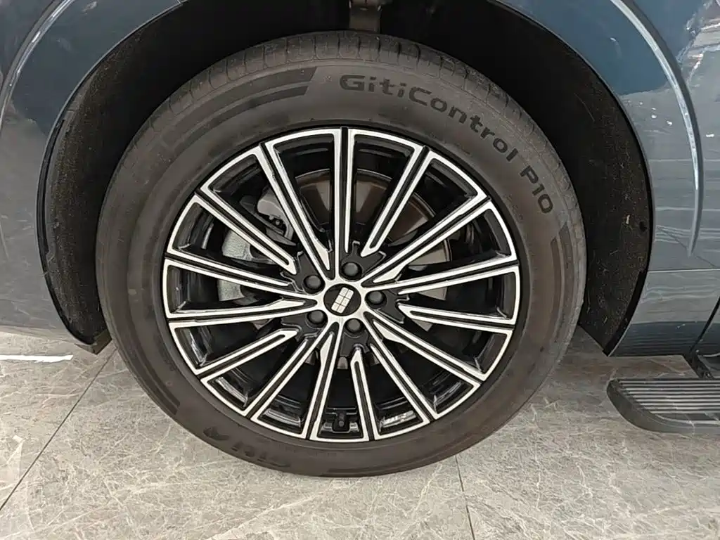 Geely Galaxy Galaxy M9 2025 2025 Model 230km 2WD Explorer+ Edition