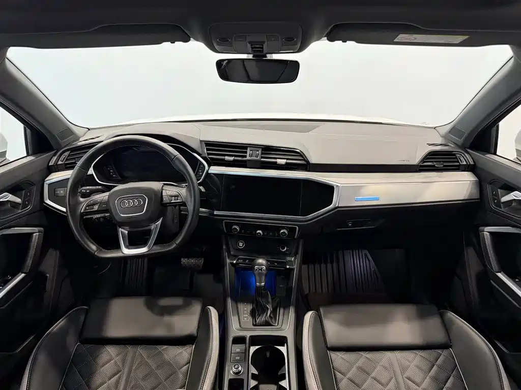 Audi Q3 2026 2025 quattro 45th Anniversary Edition 40TFSI Fashion Dynamic