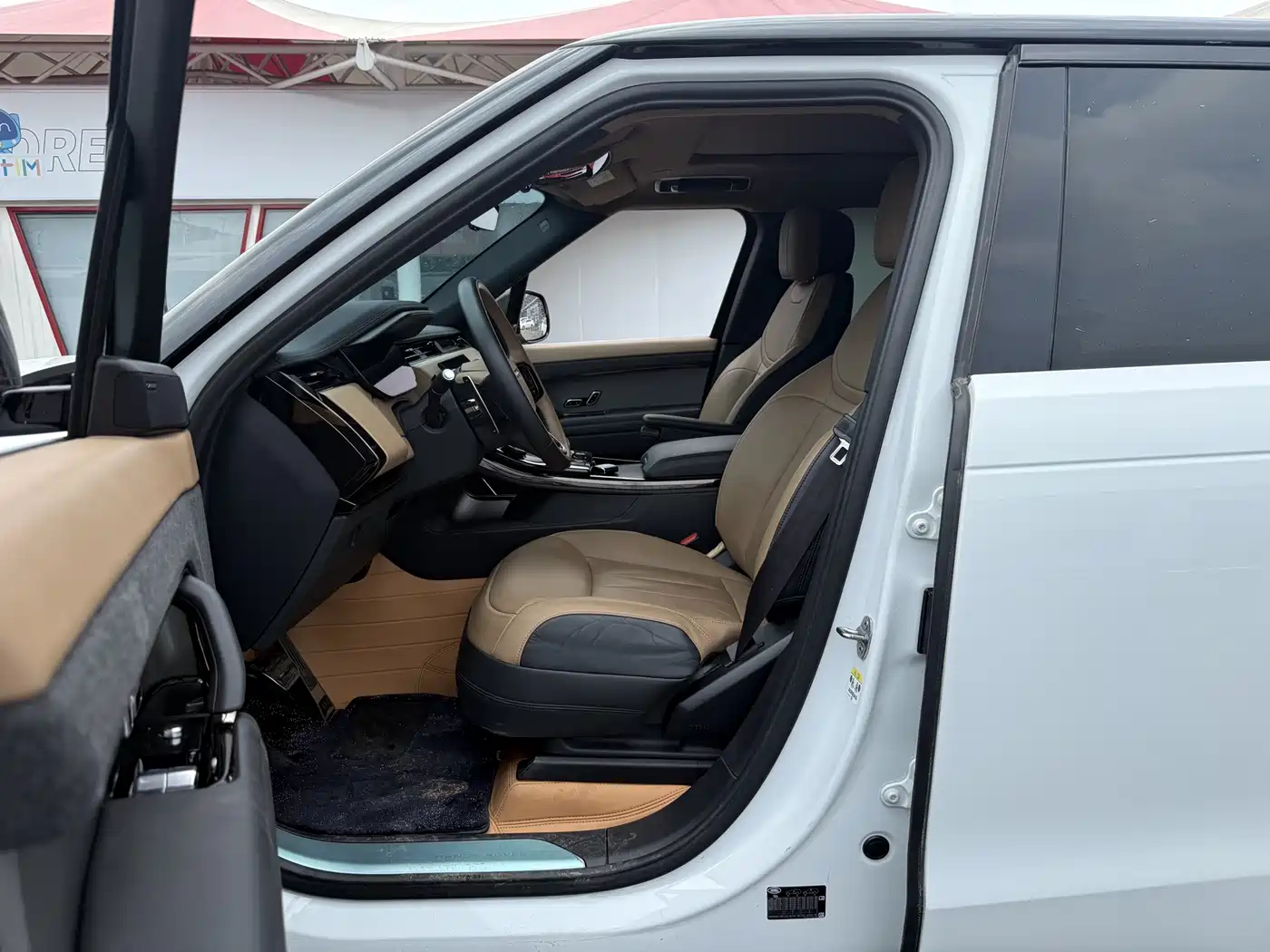 Land Rover Range Rover Sport 2023 400PS Dynamic SE фото 5