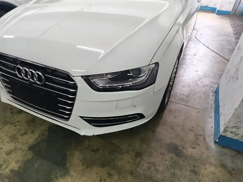 Audi A4L 2016 35 TFSI Collector's Edition Automatic Standard фото 24