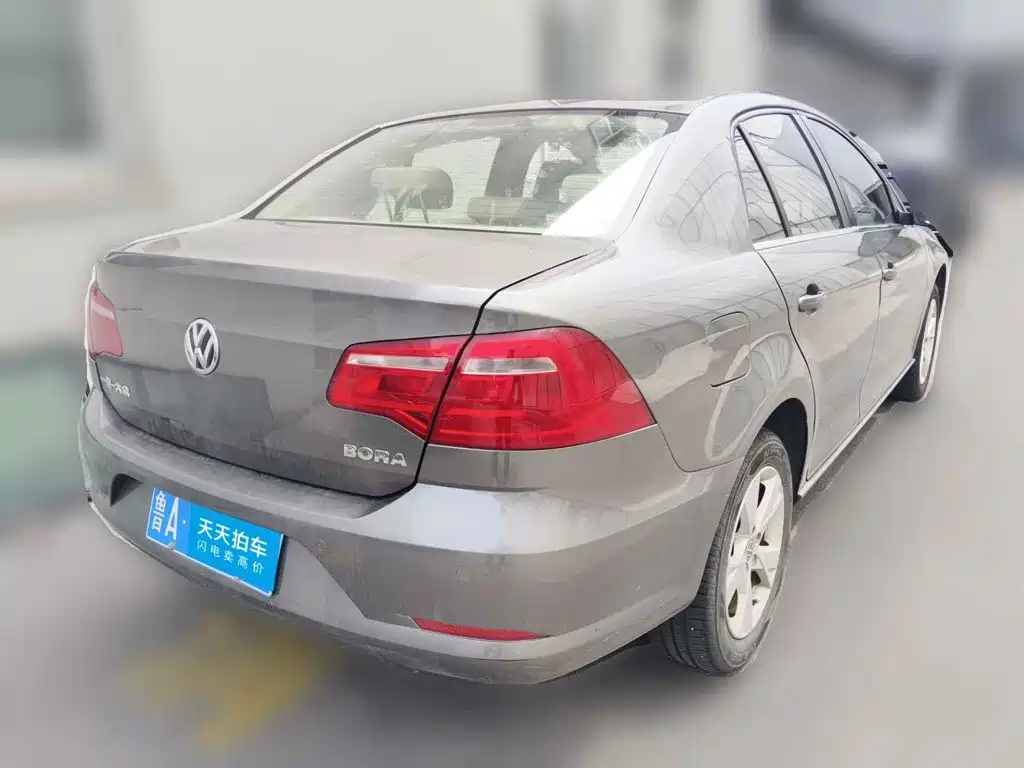 Volkswagen Bora 2013 2013 1.6L Automatic Comfort Model