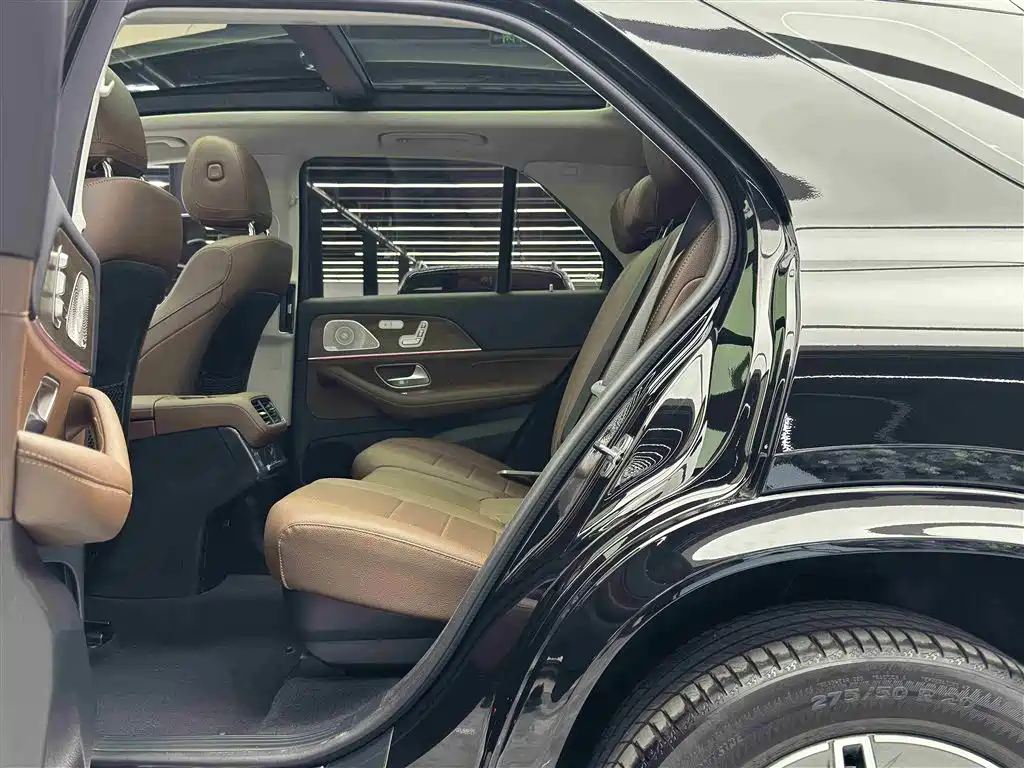 Mercedes-Benz GLE 2024 GLE 450 4MATIC Fashion фото 7