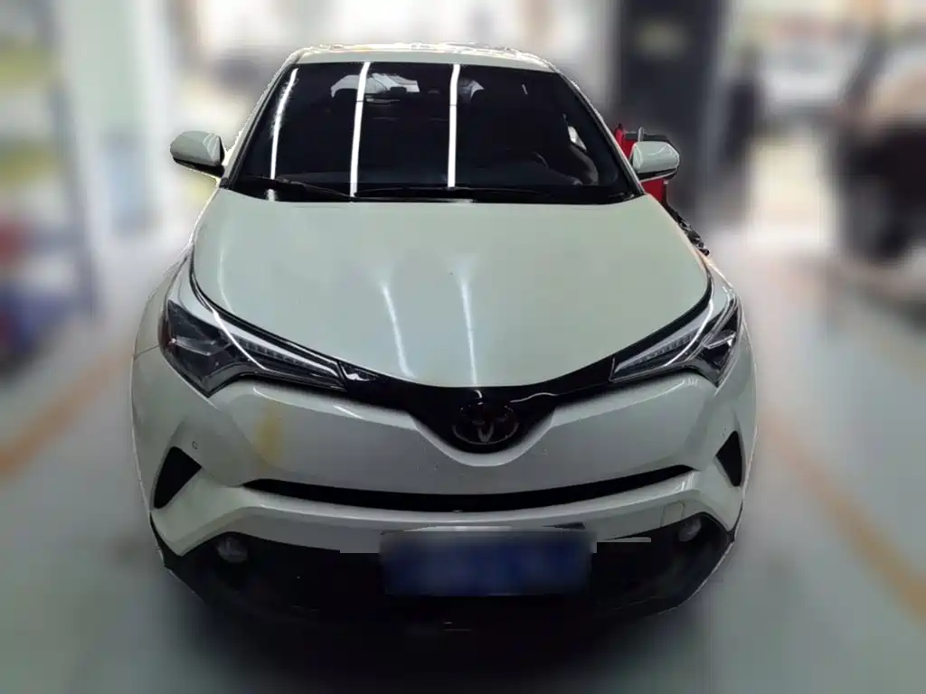 Toyota C-HR 2020 2020 Model 2.0L Luxury