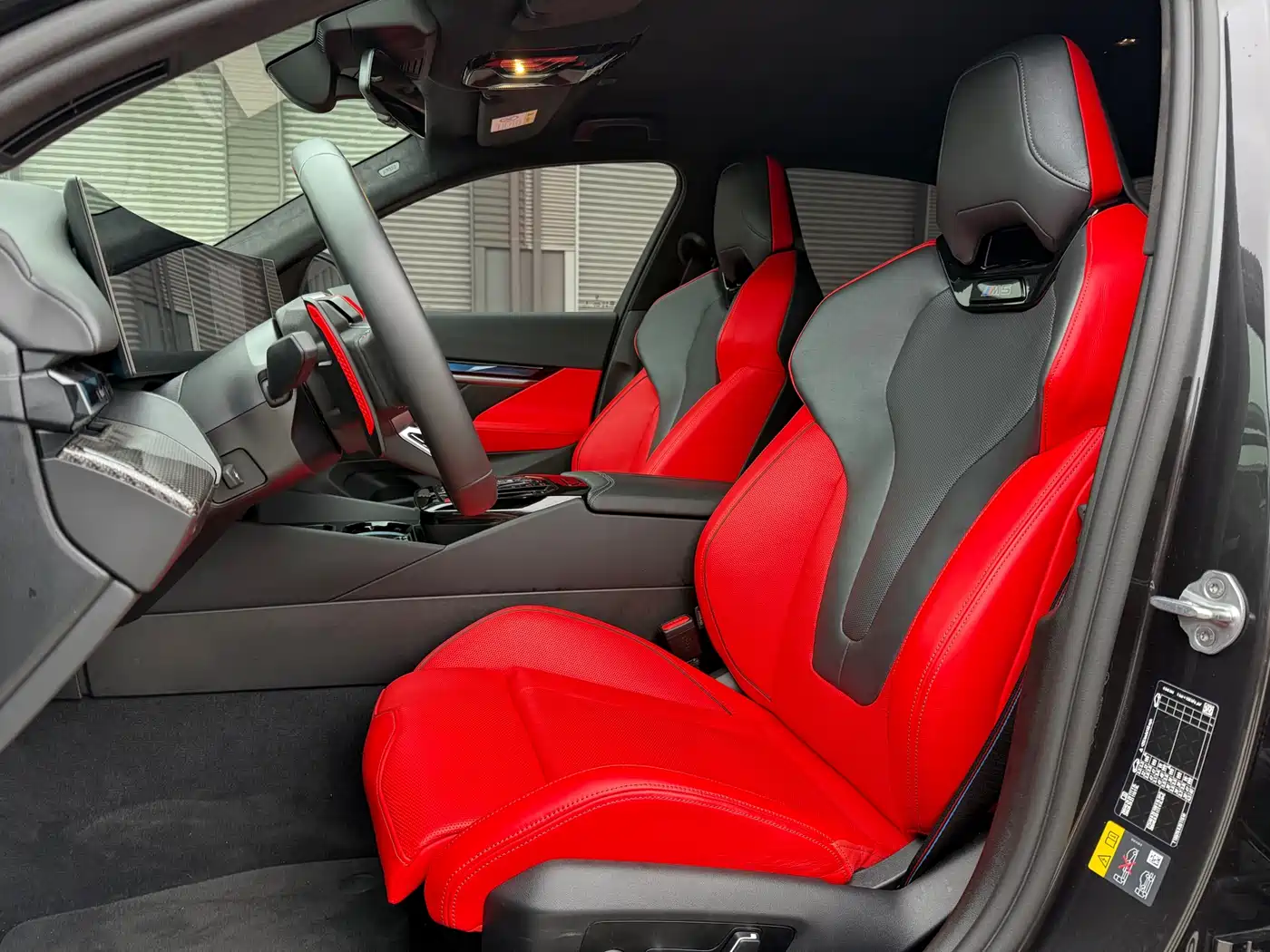 BMW M5 New Energy 2025 M5 фото 8