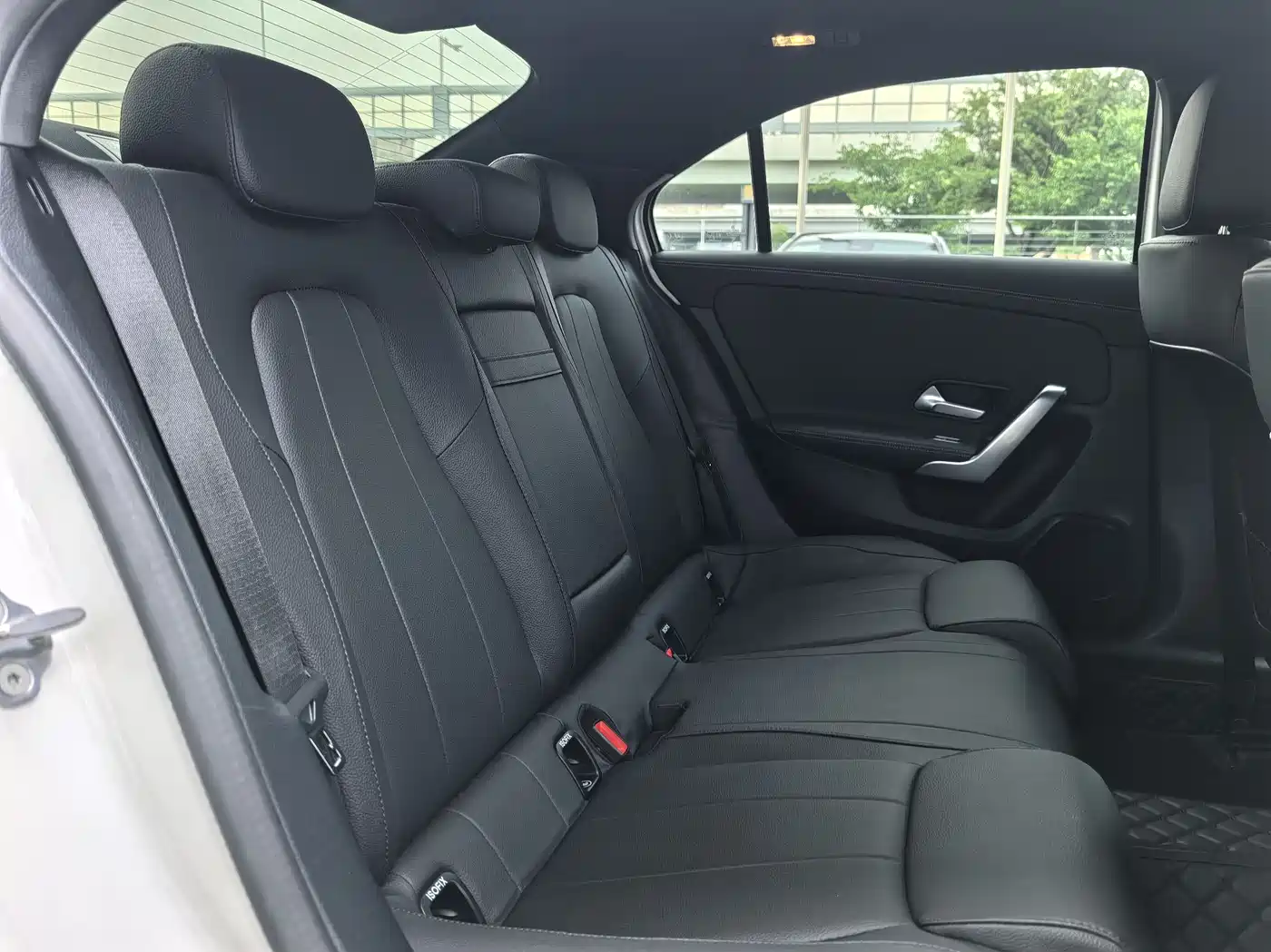Mercedes-Benz A-Class 2023 A 200 L Dynamic фото 12