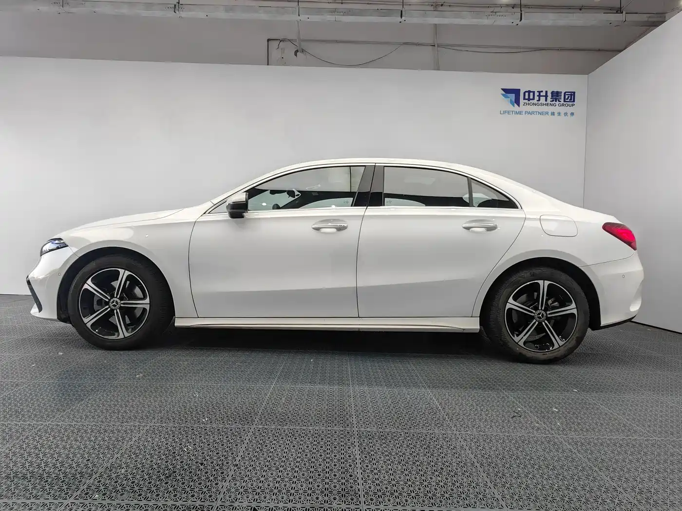 Mercedes-Benz A-Class 2025 2025 A 200 L Fashion Edition