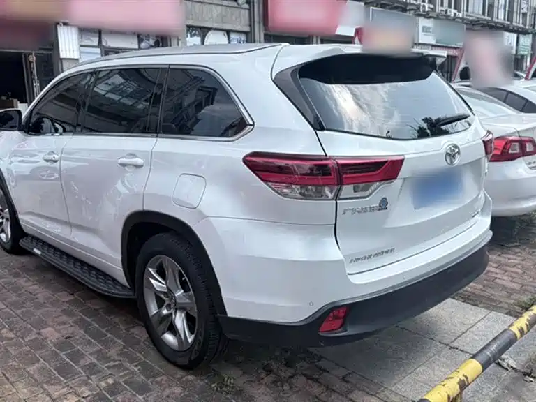 Toyota Highlander 2021 2.0T AWD Luxury 7-Seater фото 15