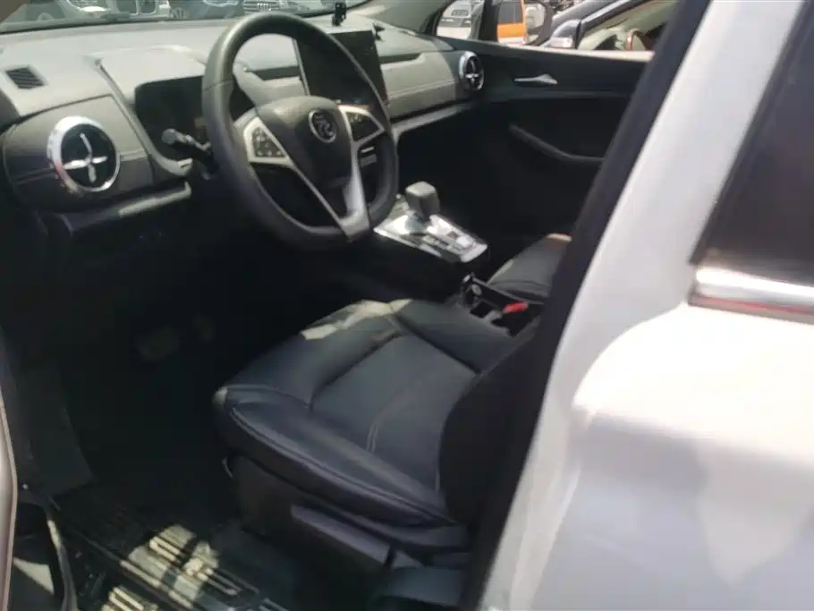 BYD Yuan New Energy 2019 EV535 Smart Connected Trend Leader Type фото 9