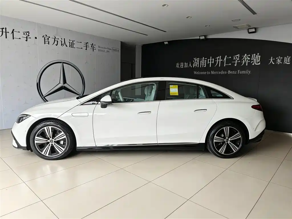 Mercedes-Benz EQE 2025 500 4MATIC Pioneer фото 4