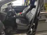 Фото 9 - Ford Kuga