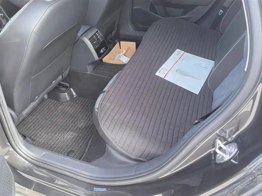 Volkswagen Sagitar 2023 300TSI DSG Excellence Edition фото 11