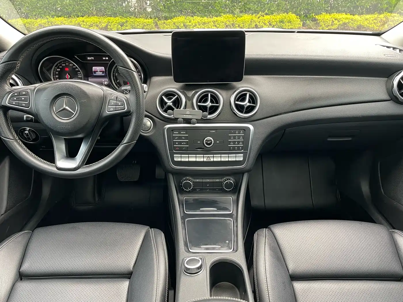 Mercedes-Benz GLA 2018 GLA 220 4MATIC Sport фото 13