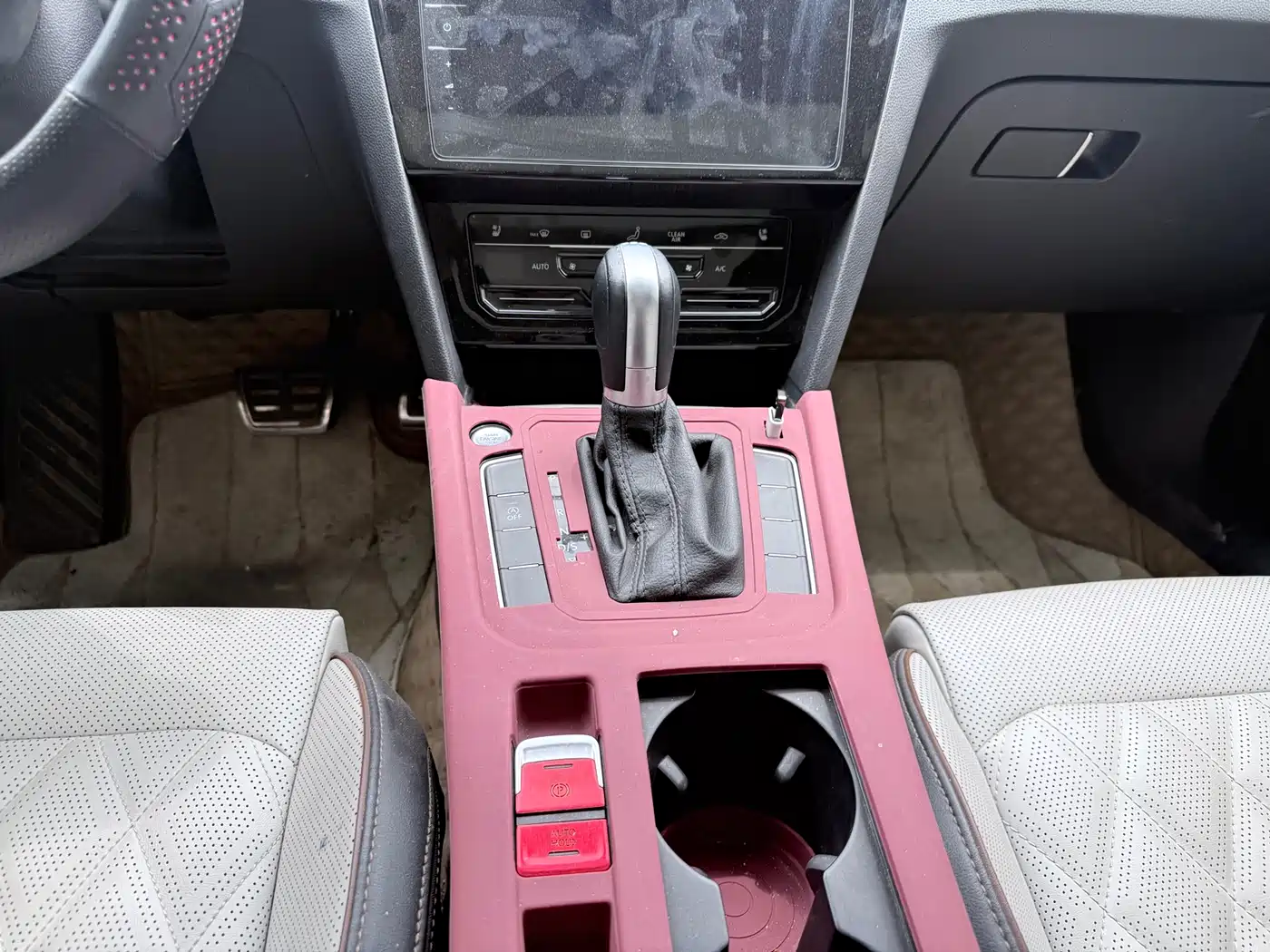 Volkswagen Magotan 2023 2 Million Units Anniversary Edition 330TSI DSG Leading Type фото 15