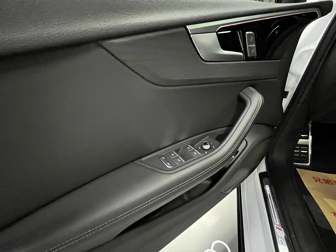 Audi A4L 2023 40 TFSI Luxury Sport фото 10