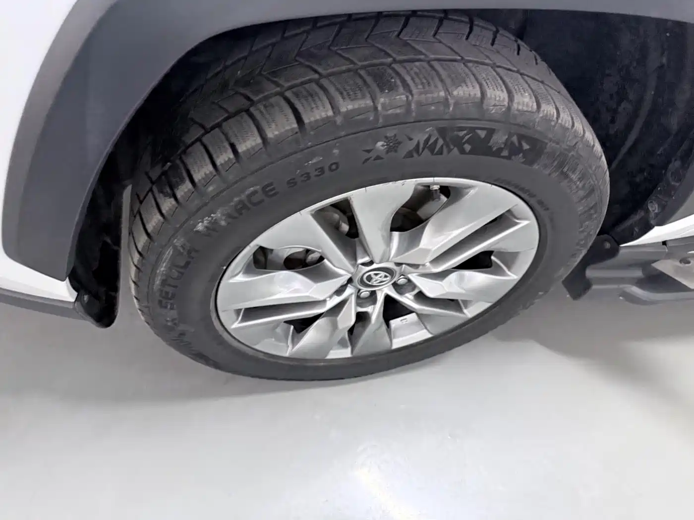 Toyota Wildlander 2021 2.0L CVT 4WD Luxury Edition фото 5