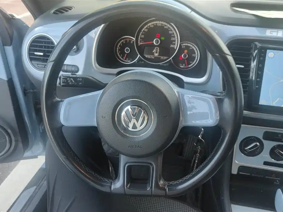 Volkswagen Beetle 2014 1.2TSI Fashion Edition фото 15