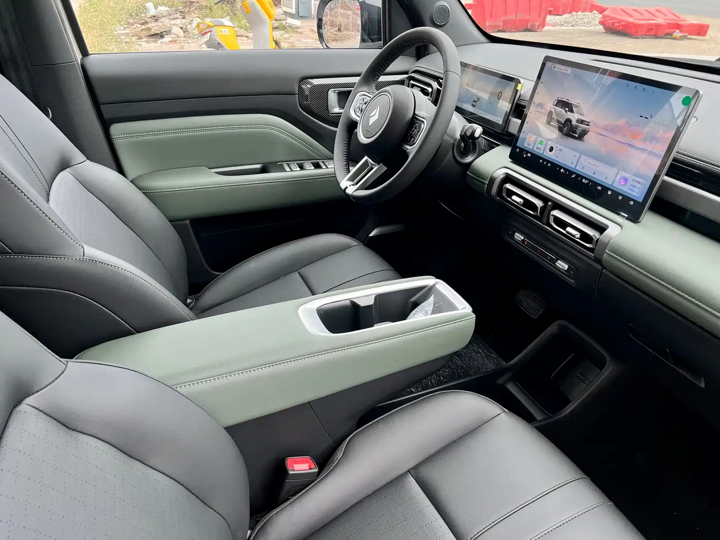 BAOJUN YUE ALSO PLUS