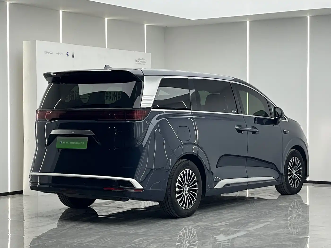Denza D9 2025 Model DM-i Smart Drive Edition 1020 AWD Flagship фото 3