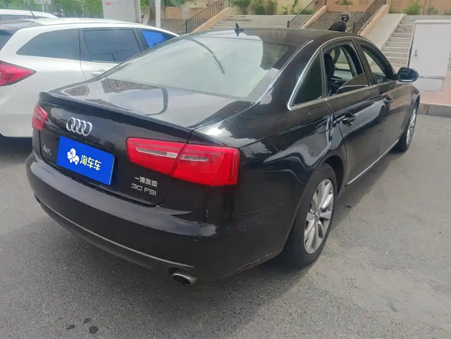 Audi A6L 2014 30 FSI Comfort фото 3