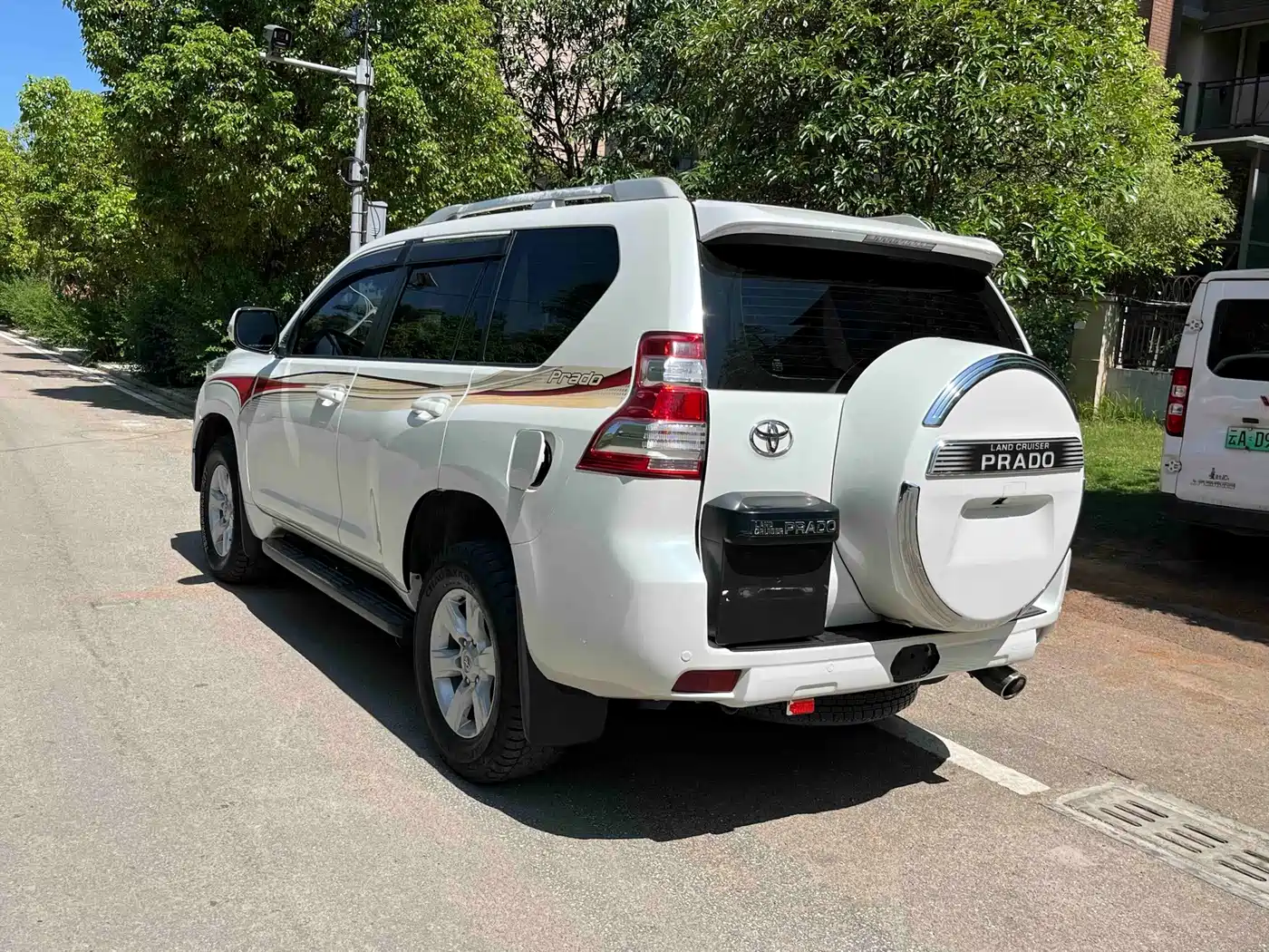 Toyota Prado (Import) 2016 2014 2.7L Automatic Luxury