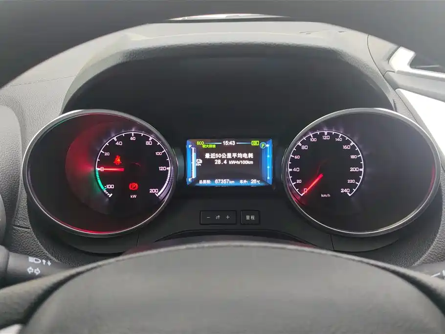 BYD Yuan New Energy 2019 EV360 Smart Connect Premium Edition фото 14