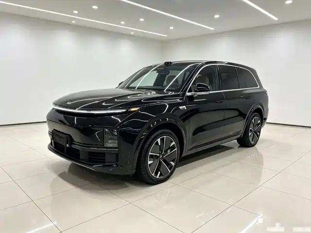 Li Auto Li L8 2025