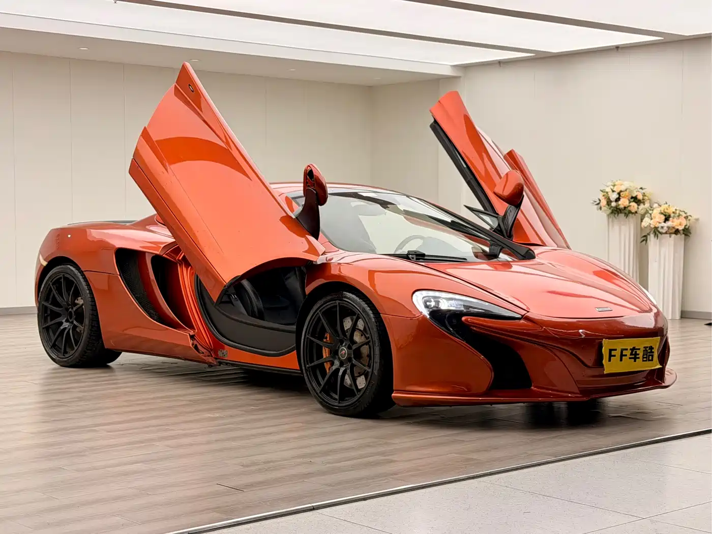 McLaren 625C 2015 3.8T Spider фото 2