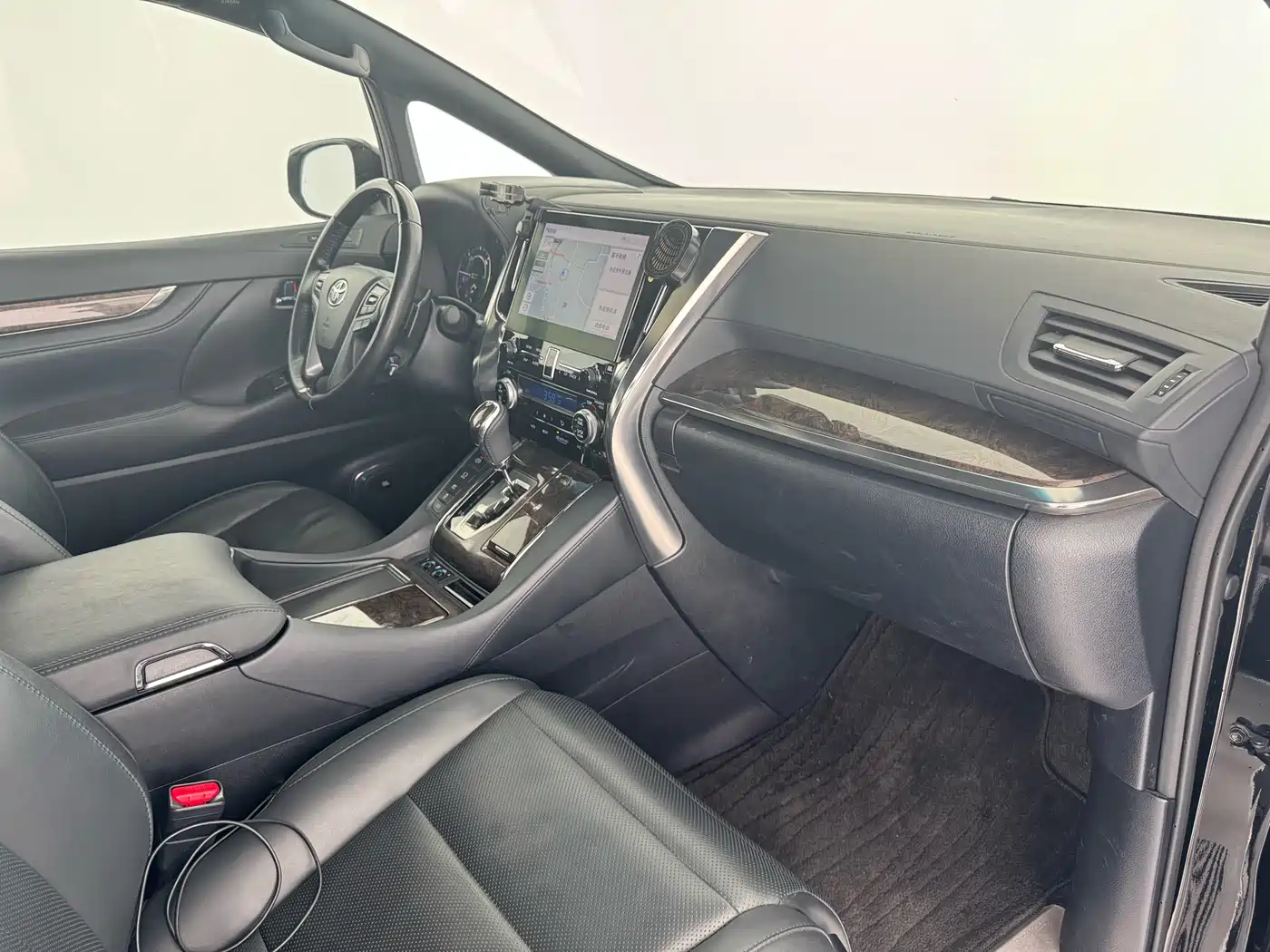 Toyota Vellfire 2023 Crown Hybrid 2.5L HV Premium фото 11