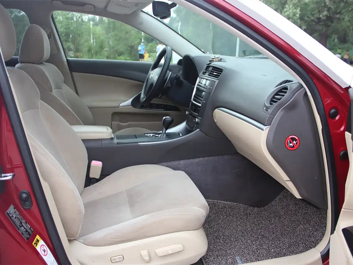 Lexus IS 2011 250 Sport фото 14