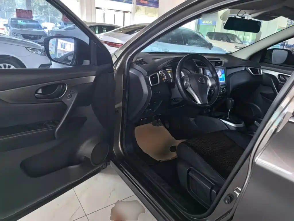 Фото 16 - Nissan Qashqai