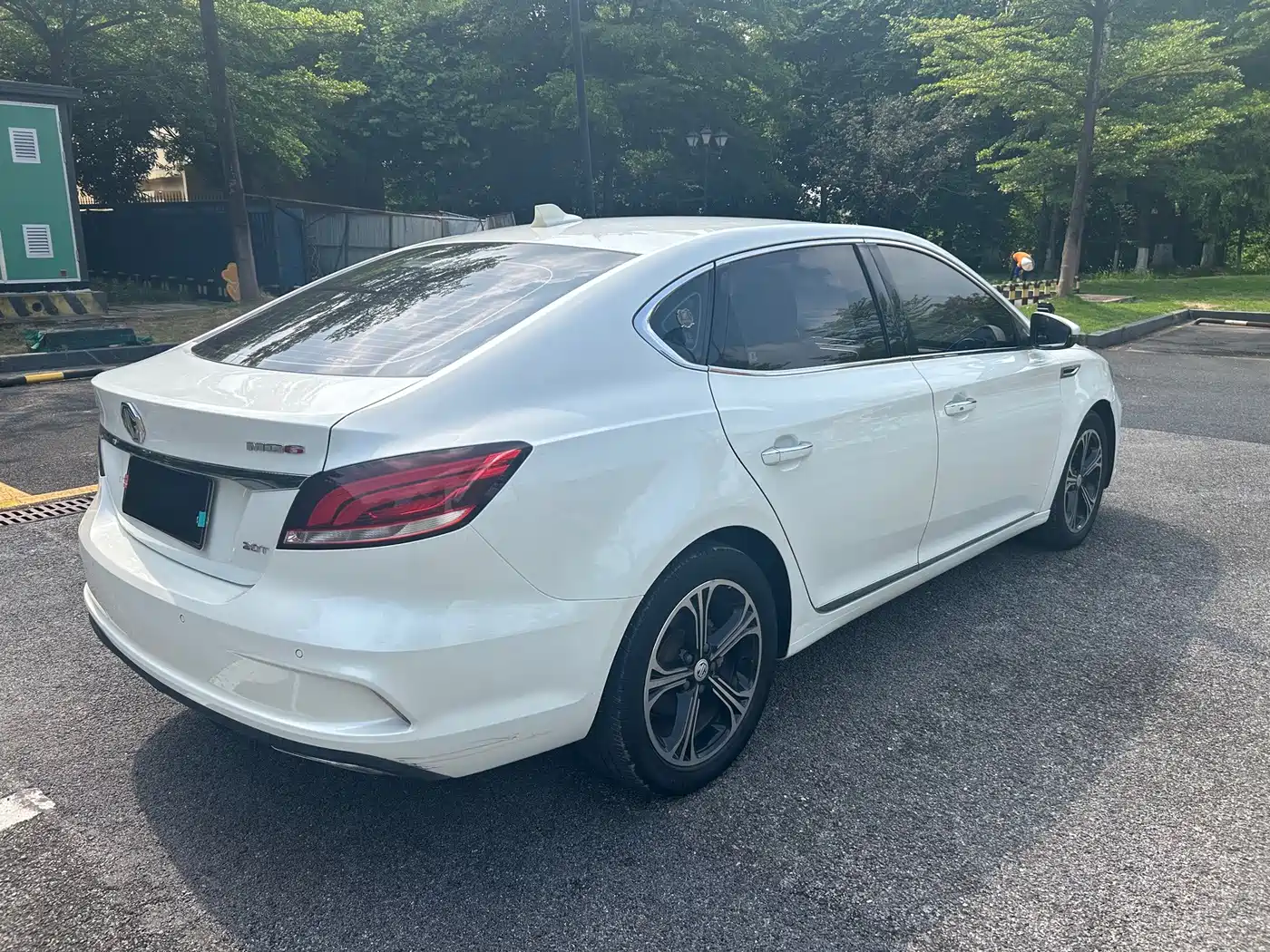 MG MG6 2018 2017 20T Automatic Luxury Smart Connect Version (China V)