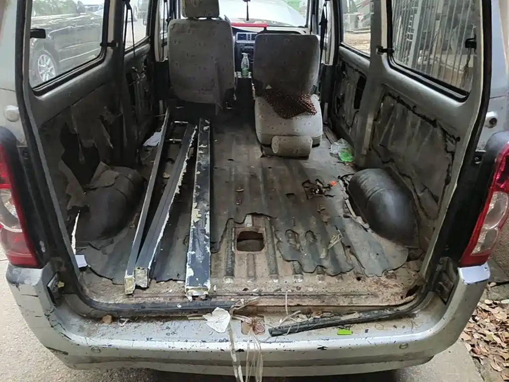 Wuling Motors Wuling Rongguang 2012 2011 1.2L Standard Model