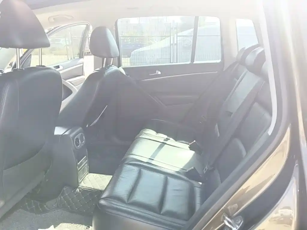 Фото 22 - Volkswagen Tiguan