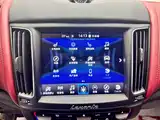 Photo 14 - Maserati Levante