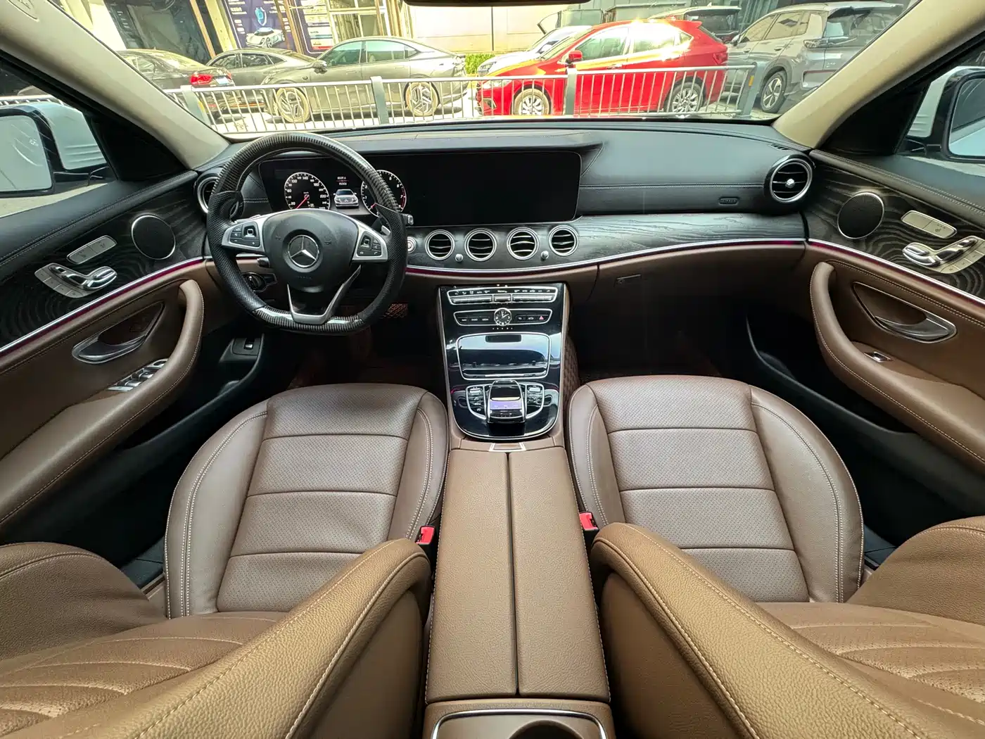 Mercedes-Benz E-Class 2016 E 300 L Sport Fashion Type фото 8